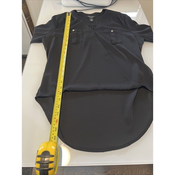 White House/Black Market Womens Black Surplice Top Roll Tab Sleeve 4 Hi-Low - Picture 9 of 9